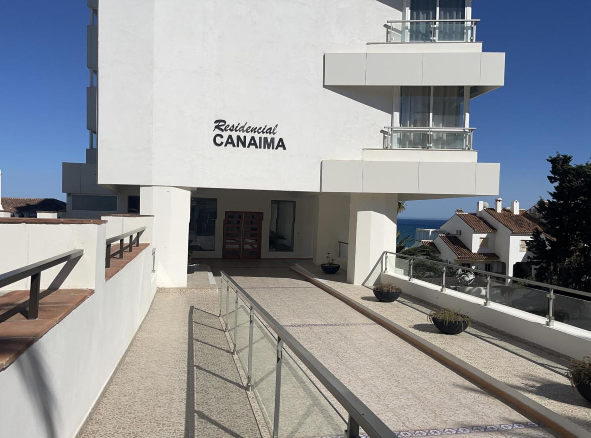Piso bonito en la primera linea de la playa con vistas al mar en Benalmádena Exterior foto